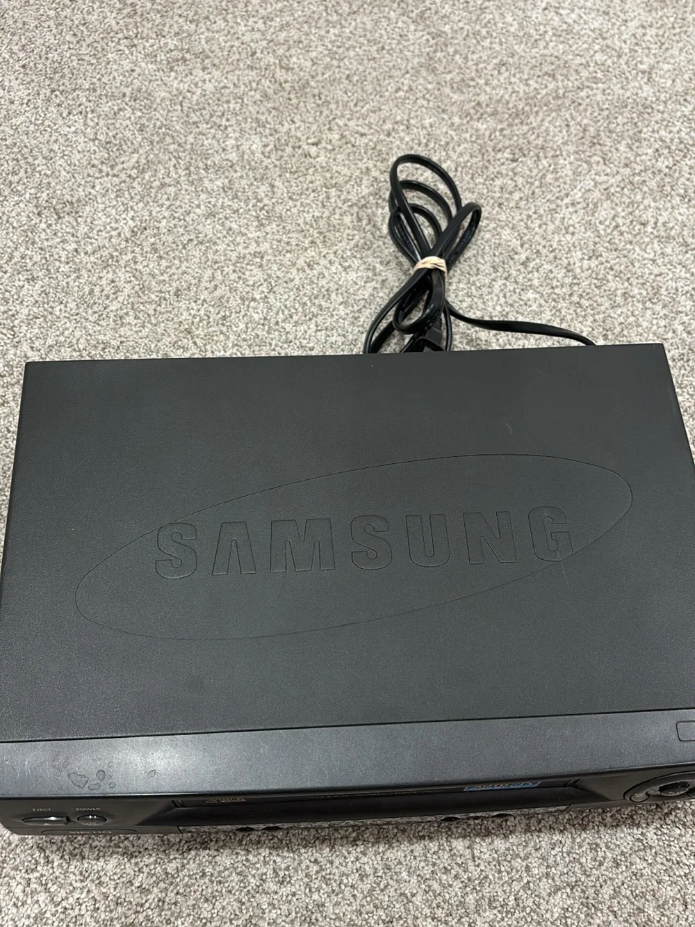 Vintage Samsung VHS Player, TESTED AND WORKING! Remote and RCA Cable Included.